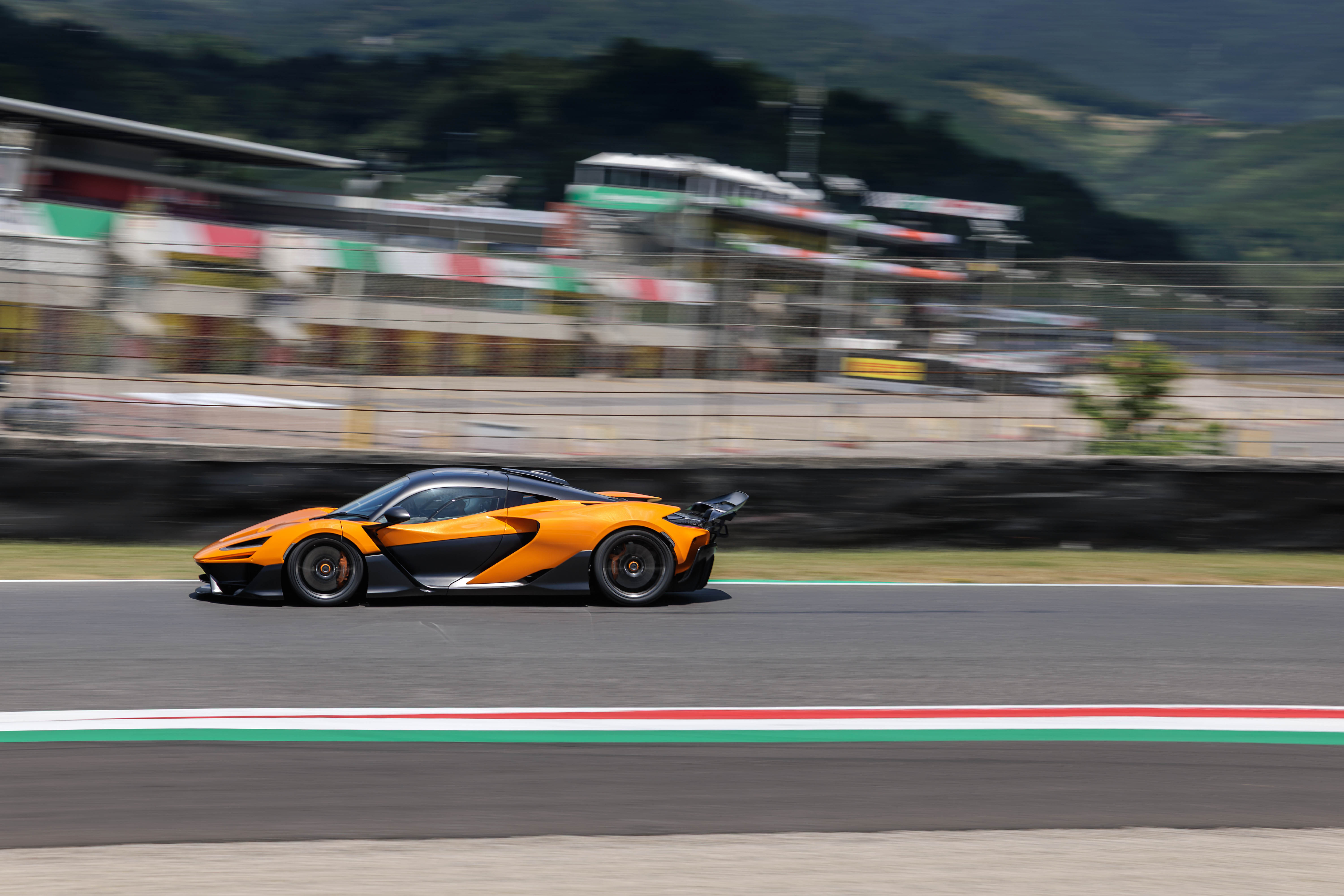 McLaren W1迈凯伦全新旗舰超跑家族迄今为止圈速、加速最快搭载4.0T  