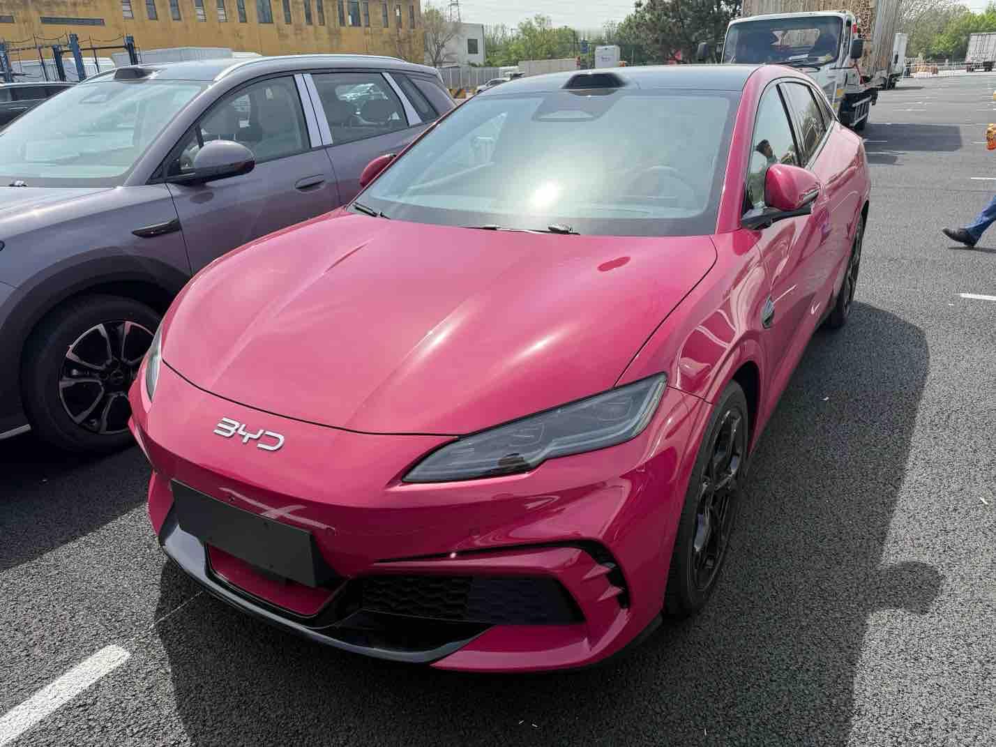 2026北京车展探馆直播进行中！新车热门车抢先看！现在看——比亚迪闪充版车型4月