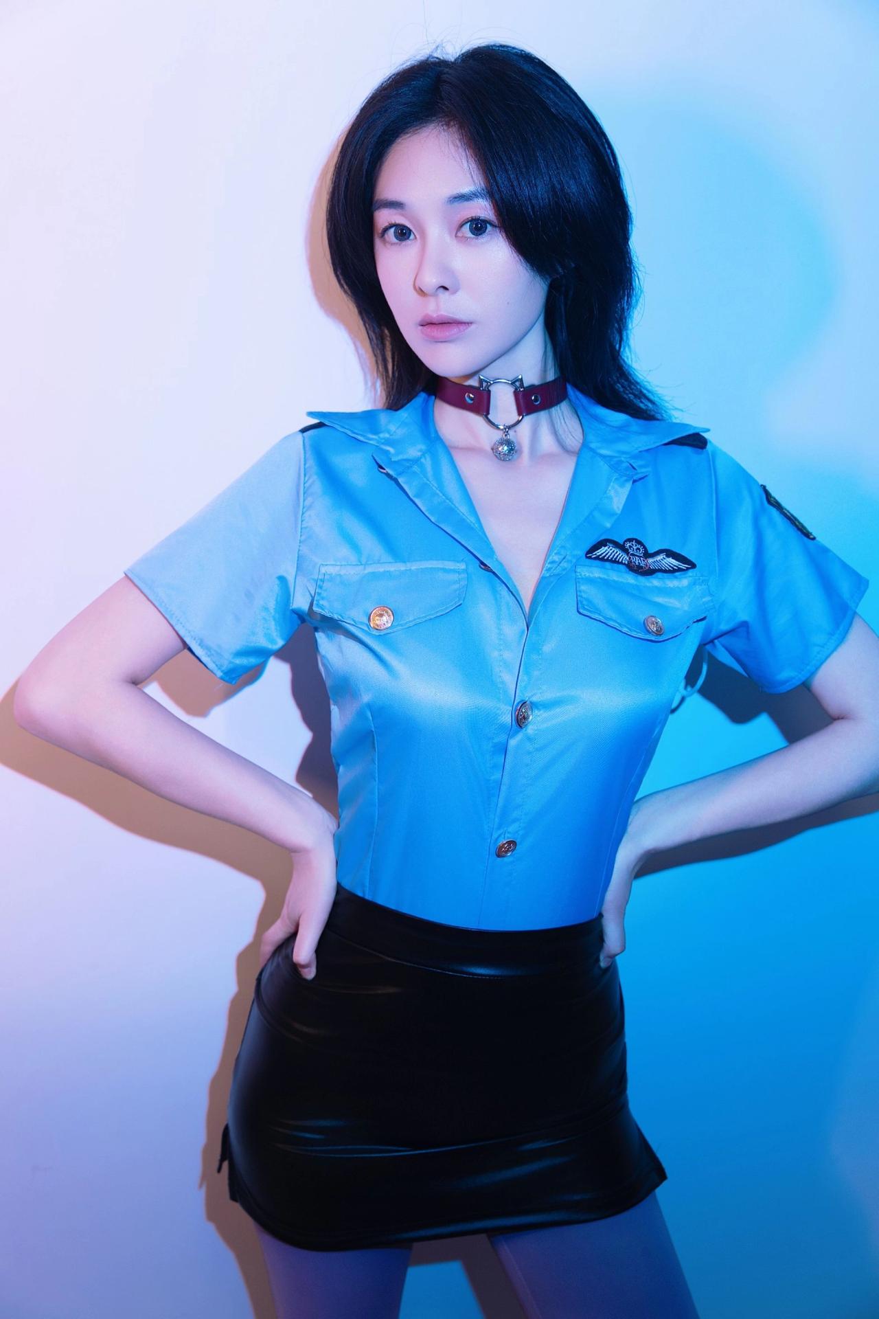 拍照 拍照姿势 制服 职业装 穿搭