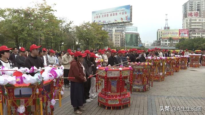 官方把“赏灯”、“响丁”等叫法正式统一称作“上灯”，经多方争论专家论证，认为“赏