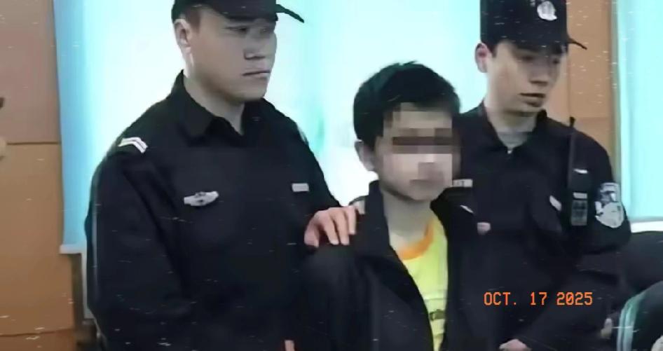 免费接送3年，

却被初中生捅杀女儿，“大恩如大仇”扎心了！
 
深圳中院这起案