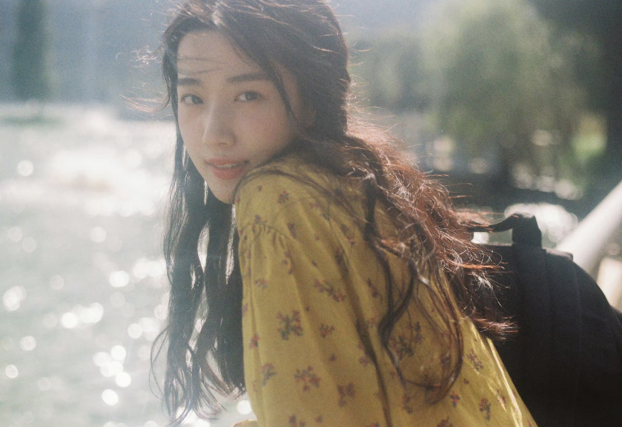 卢昱晓 🌷lyx 卢昱晓 光绕过你天使般的脸