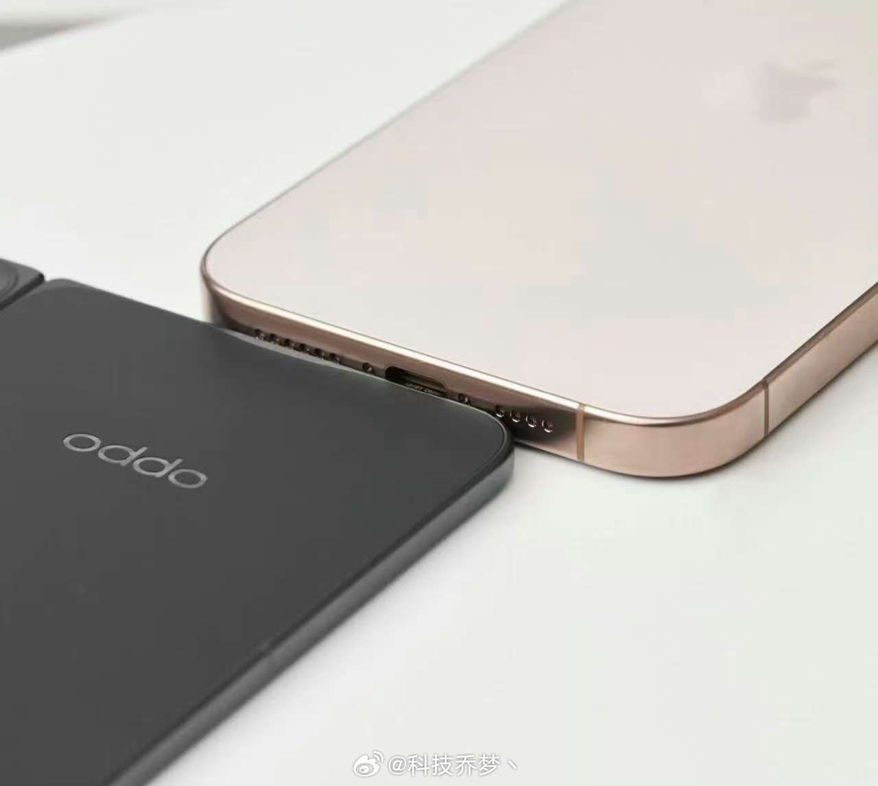 OPPOFindN5发布会 薄是真的薄，虽然影像弱一点，但是对于折叠屏客群来说，