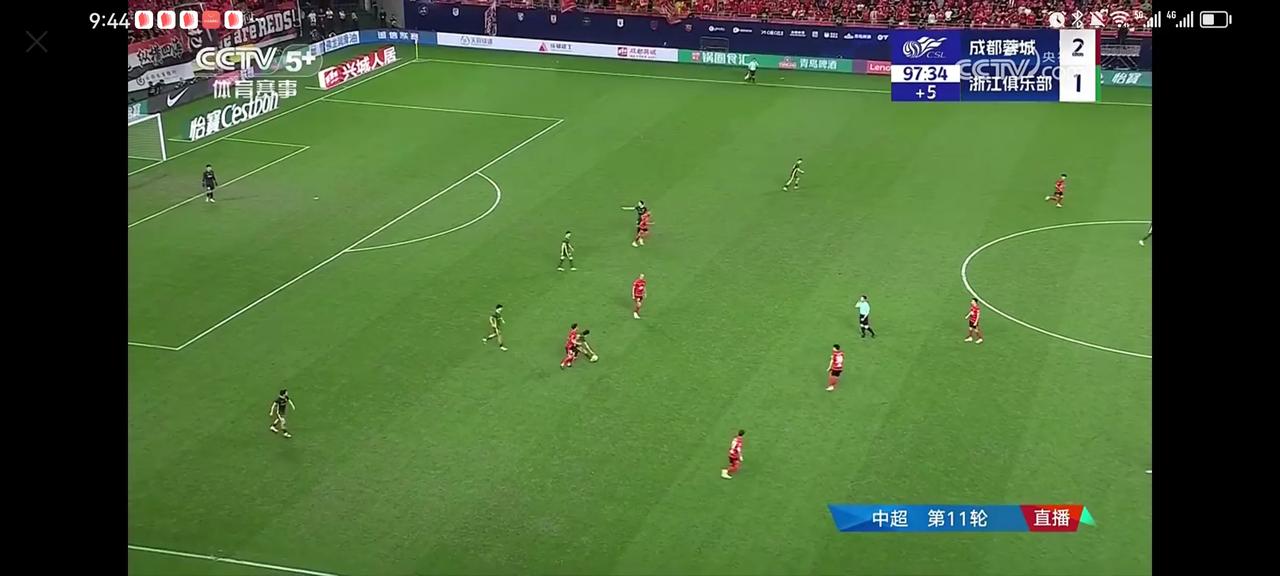中超成都蓉城2-1战胜浙江队，王钰栋今晚被重点关照，但是表现还可以，按这样踢下去