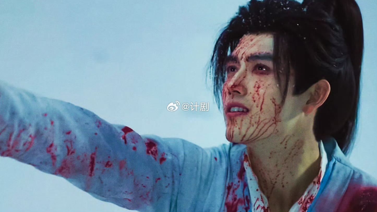 秦榛镜头下的陈飞宇 秦榛镜头下的陈飞宇把段胥的复杂演得太绝了，又野又破碎又有少年