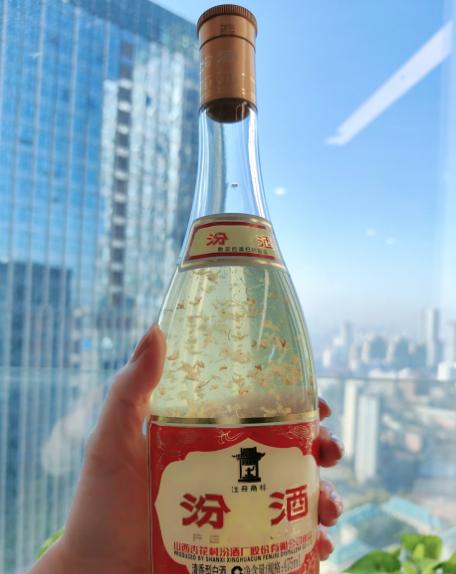 汾酒是所有白酒中最干净的酒吗？

就这么说吧，汾酒比市面上卖的任何一款酒都要干净