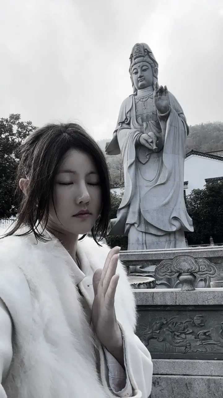 只希望菩萨开心