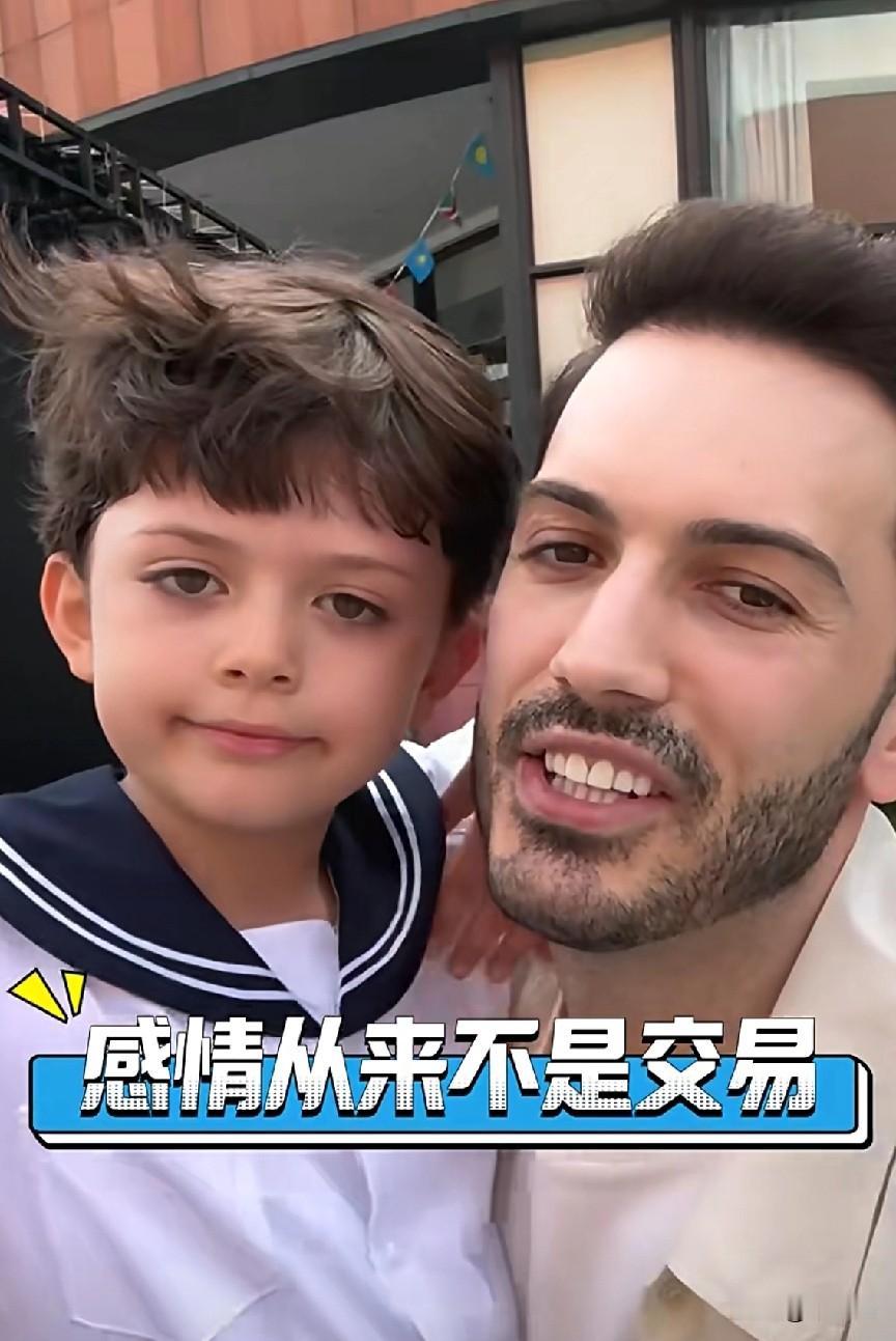 罗兰多说：如果让他重新选择，
他仍然会选择和于会长在一起，
因为她们拥有最可爱的
