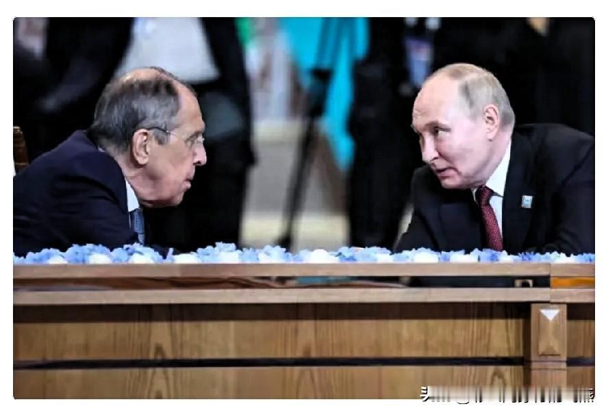 俄罗斯政坛最近爆出大新闻，执掌外交部21年的拉夫罗夫，突然在两场关键场合“失踪”