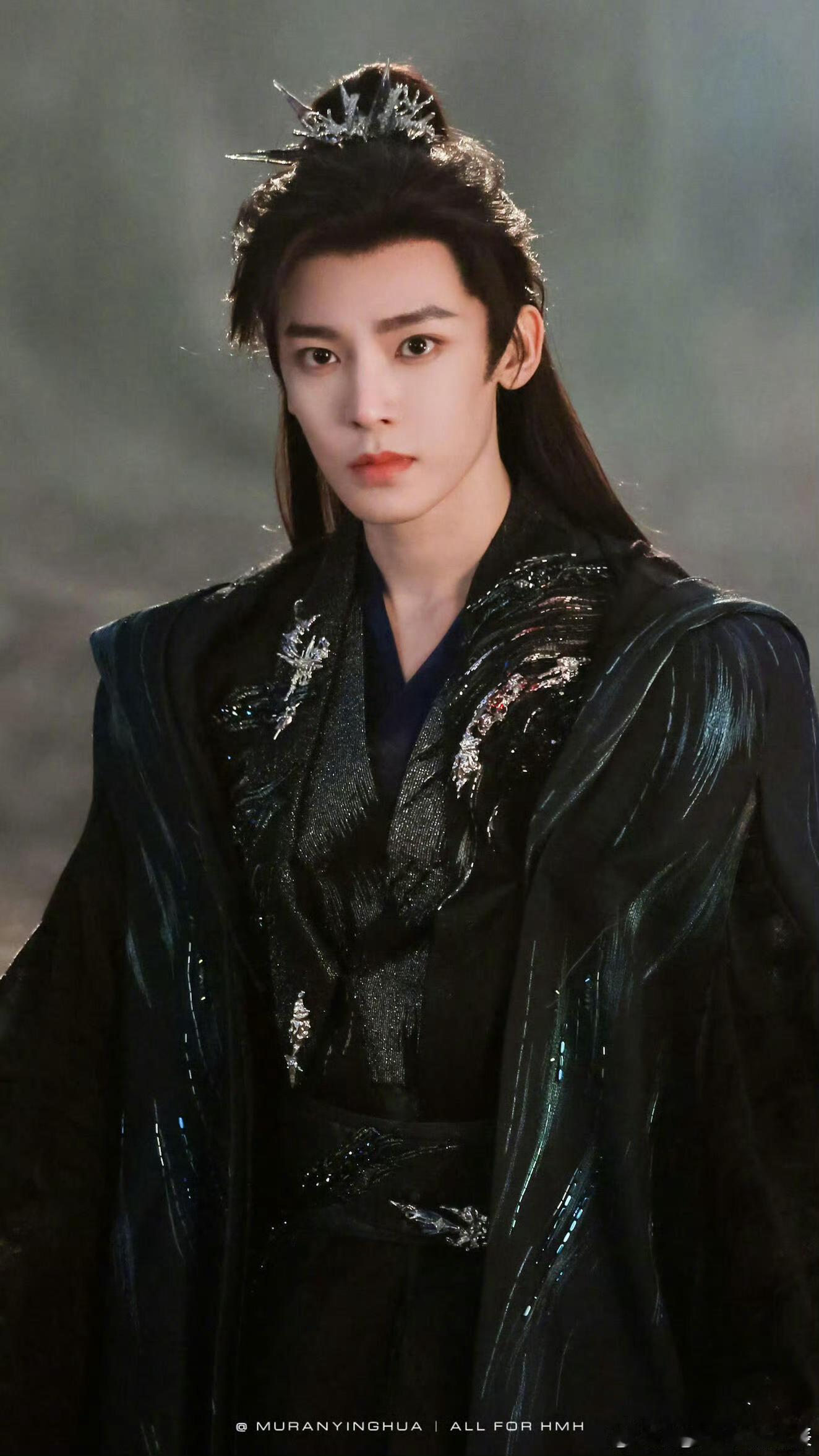 智性恋谈侯明昊这样的就老实了侯明昊是智性恋天菜！解析纪伯宰不共情“惨”、找被骗仍