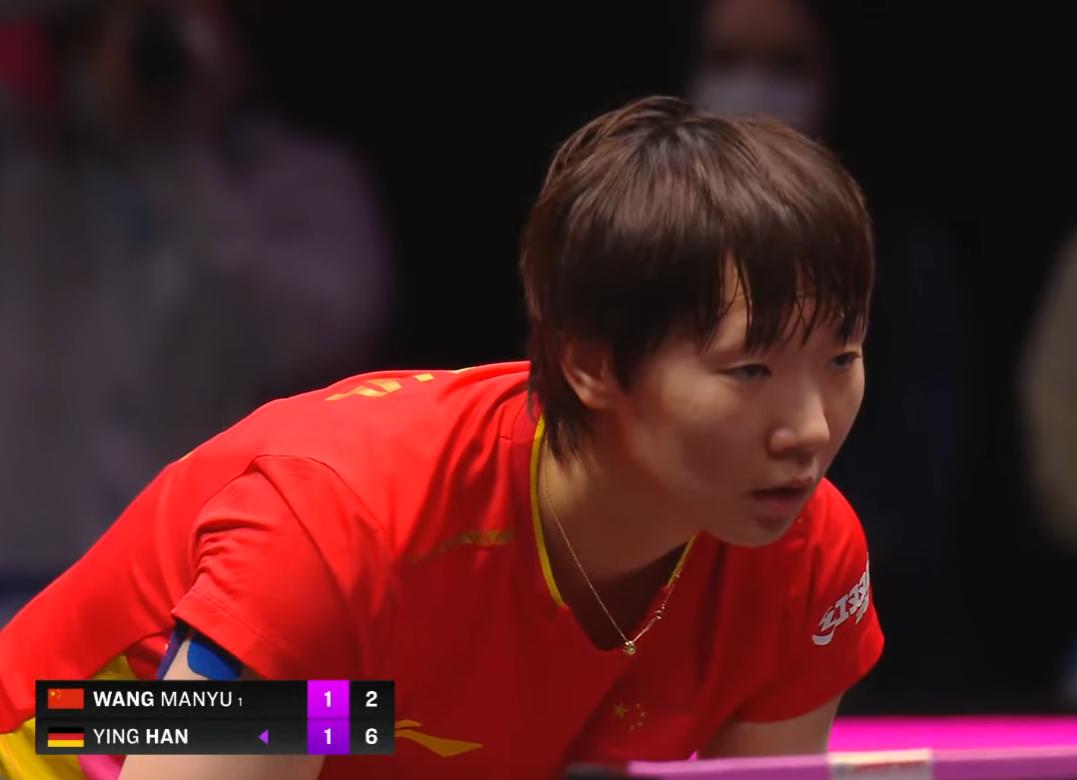 我去！王曼昱也会断电呀！
第二局8:1开局，状态那么好，
第三局0:5开局。
