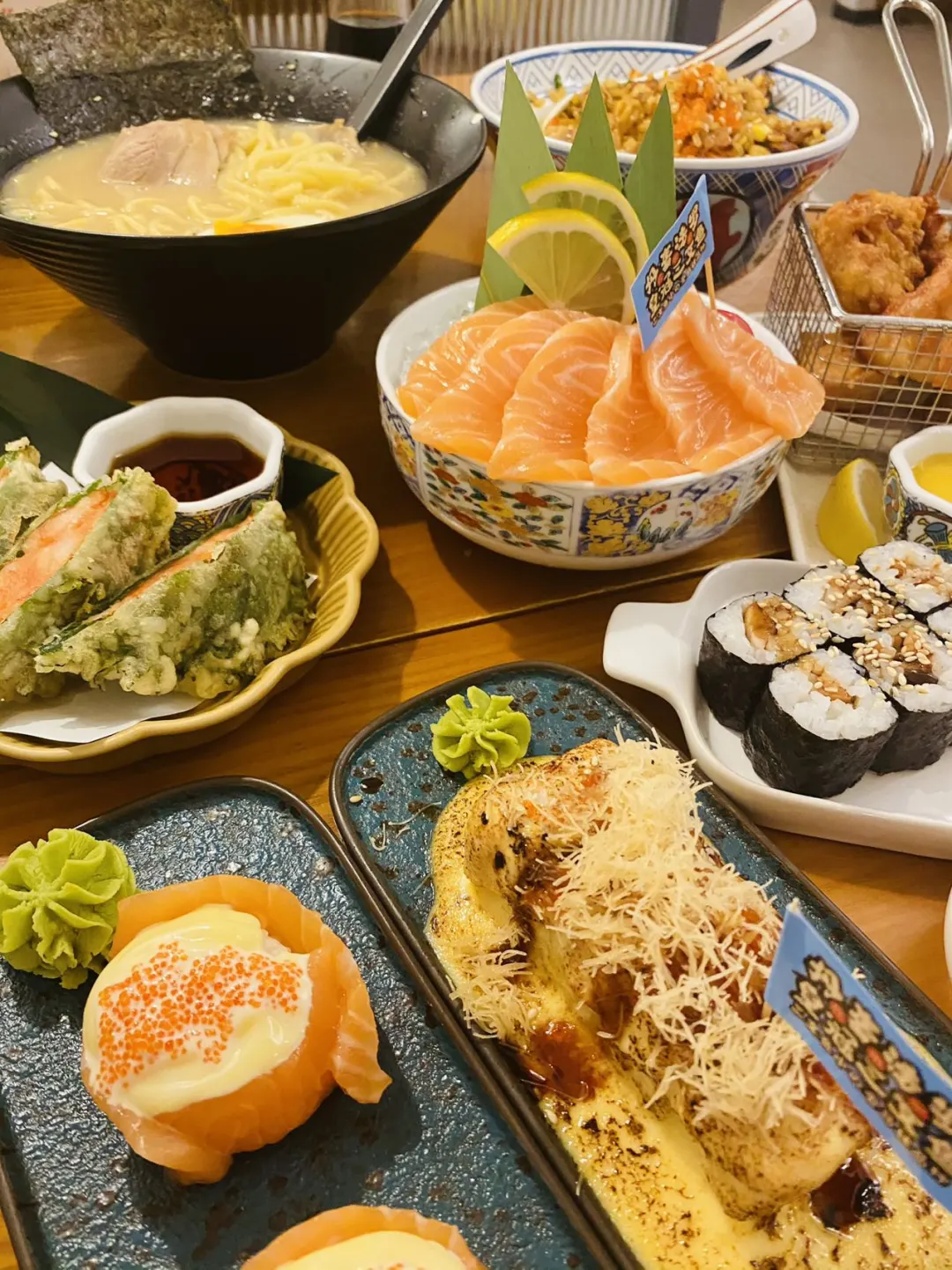 来南头古城，让小春日和的美食治愈自己。