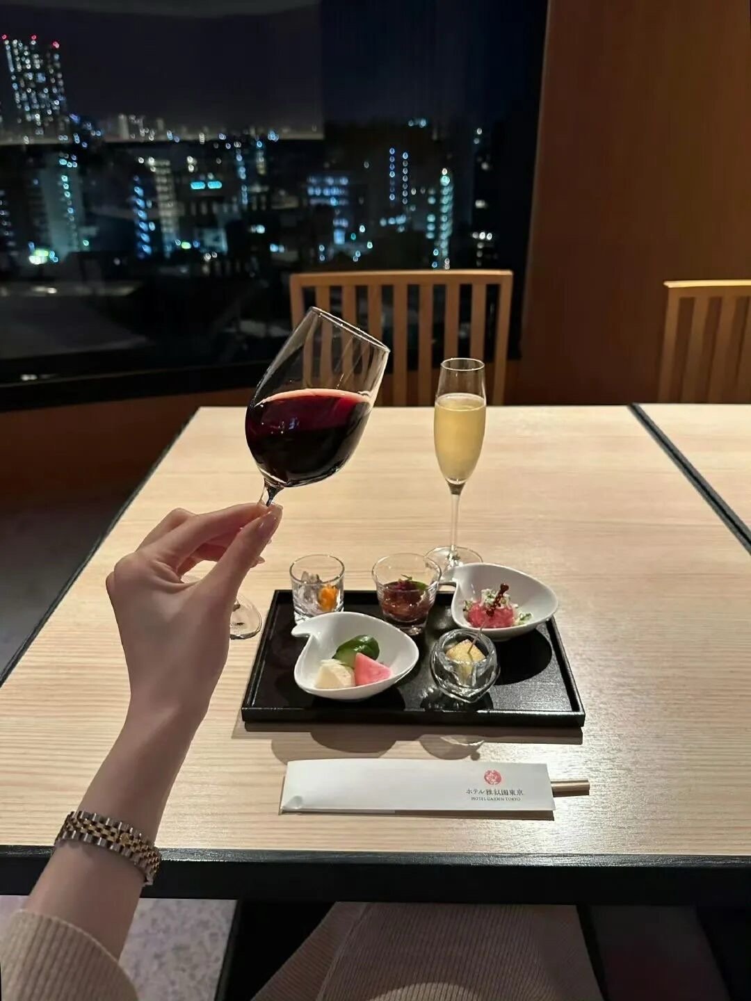 ˗ˋˏ🥂ˎˊ˗18和28我都没有了我就希望在我𝟯𝟴的时候，活得珠光宝气  