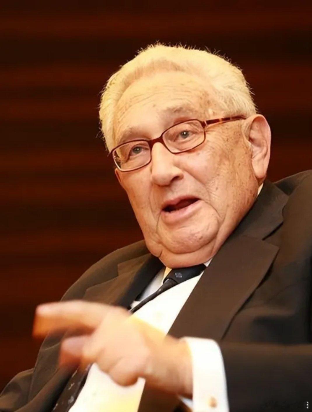 基辛格临终前的惊世预言震动全球：“引爆第三次世界大战的绝非中美俄，而是日本！这个