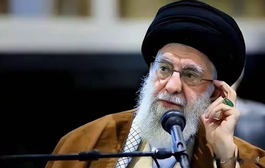 哈梅内伊交代后事，特朗普想不通：伊朗打不赢，为什么还不屈服？