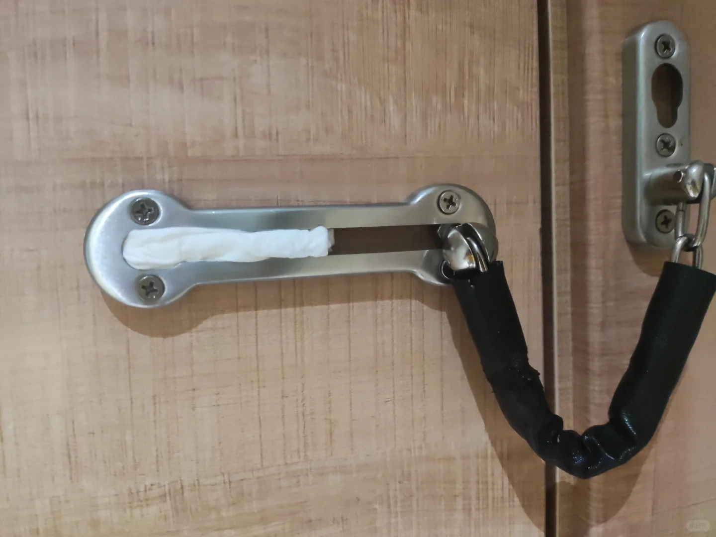 蓝战非称被绑架 看完这件事情我真的觉得就四个字“防不胜防”即便是做好了行程隐秘，