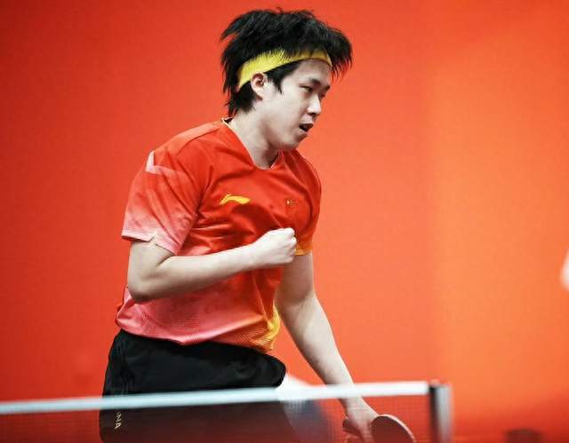 王楚钦4-1阿拉米扬，赢在这3点，张本智和还得好好学