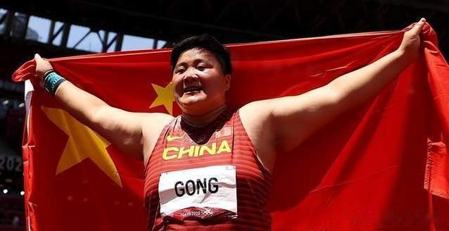 大强：布达佩斯田径世锦赛美国队7金排第1，中国队0金才排27？

大壮：这有什么