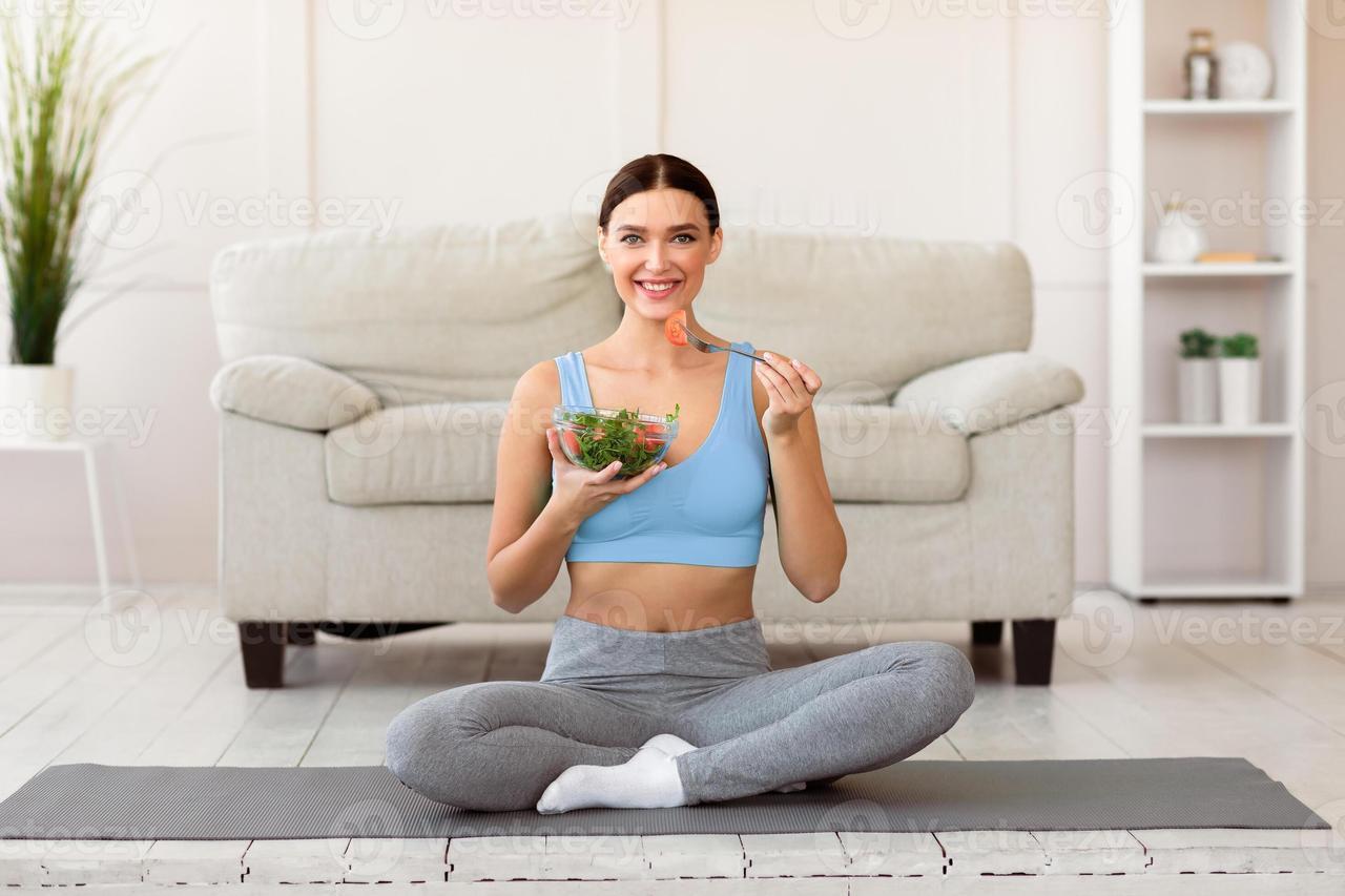 追求健康常常会面临很大的压力，也是许多人半途而废的原因，逆水行舟之难，对不少人来