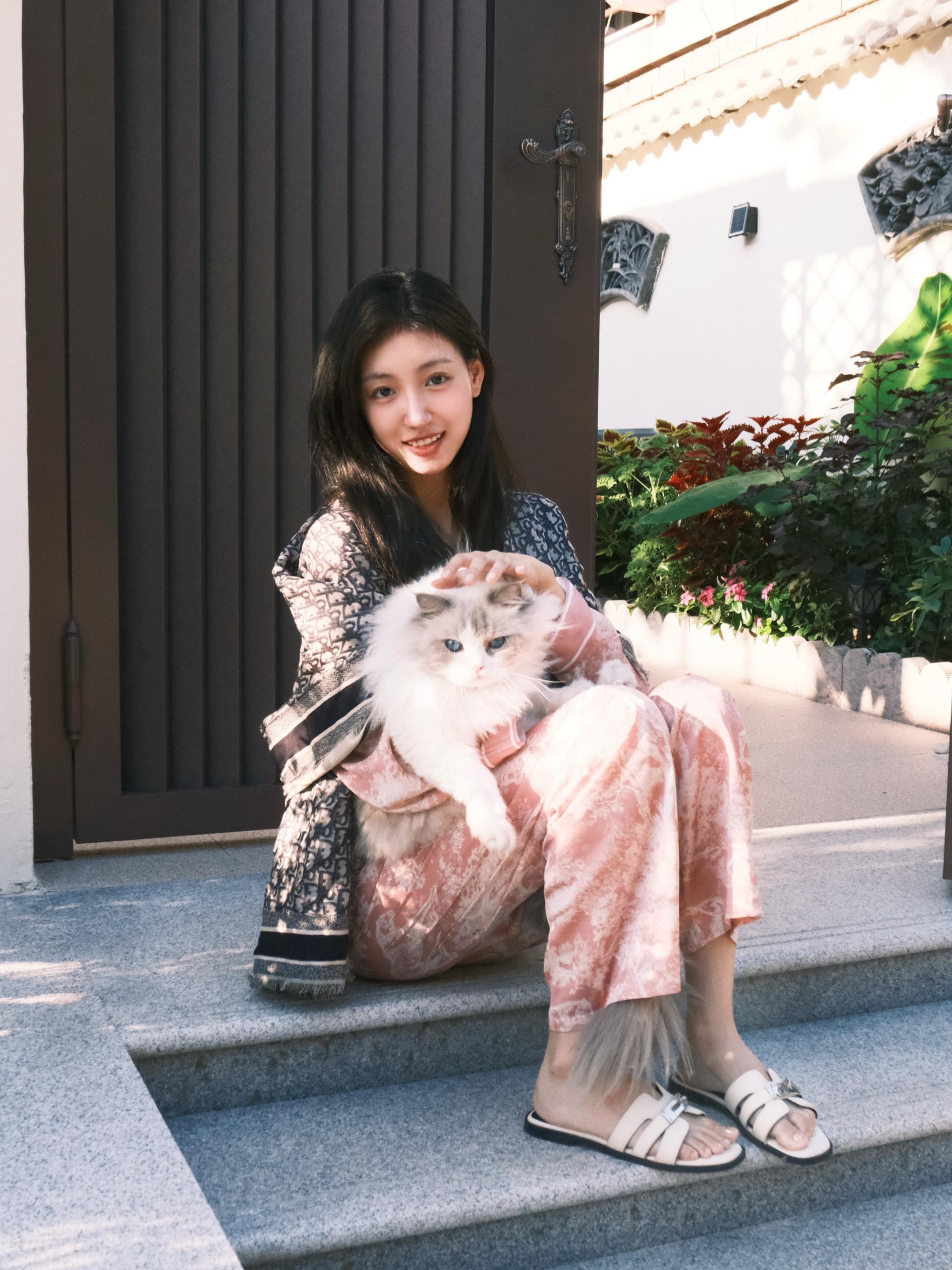 你好可爱 也会很幸福。