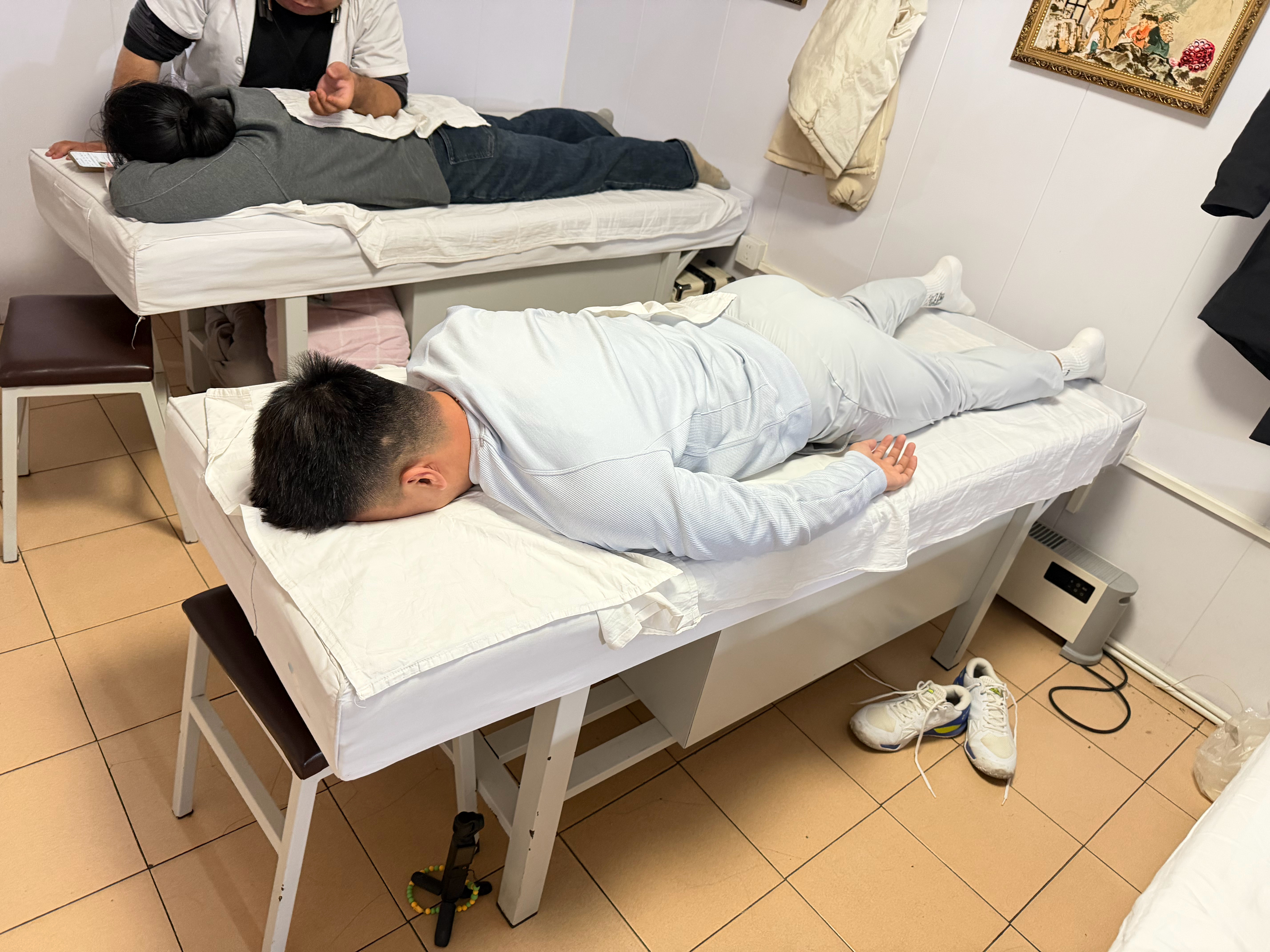 紧急来按摩，这个师傅还是按的好。 