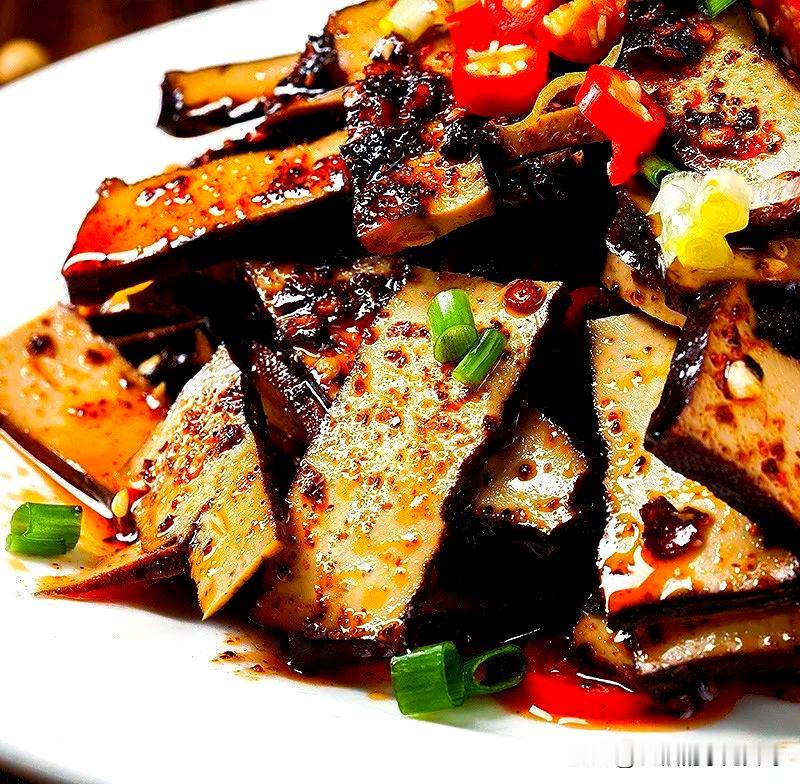 能不能晒晒你们做的拿手菜，下酒菜在湖南，一盘卤豆腐，一盘花生米，就是最好的下酒菜