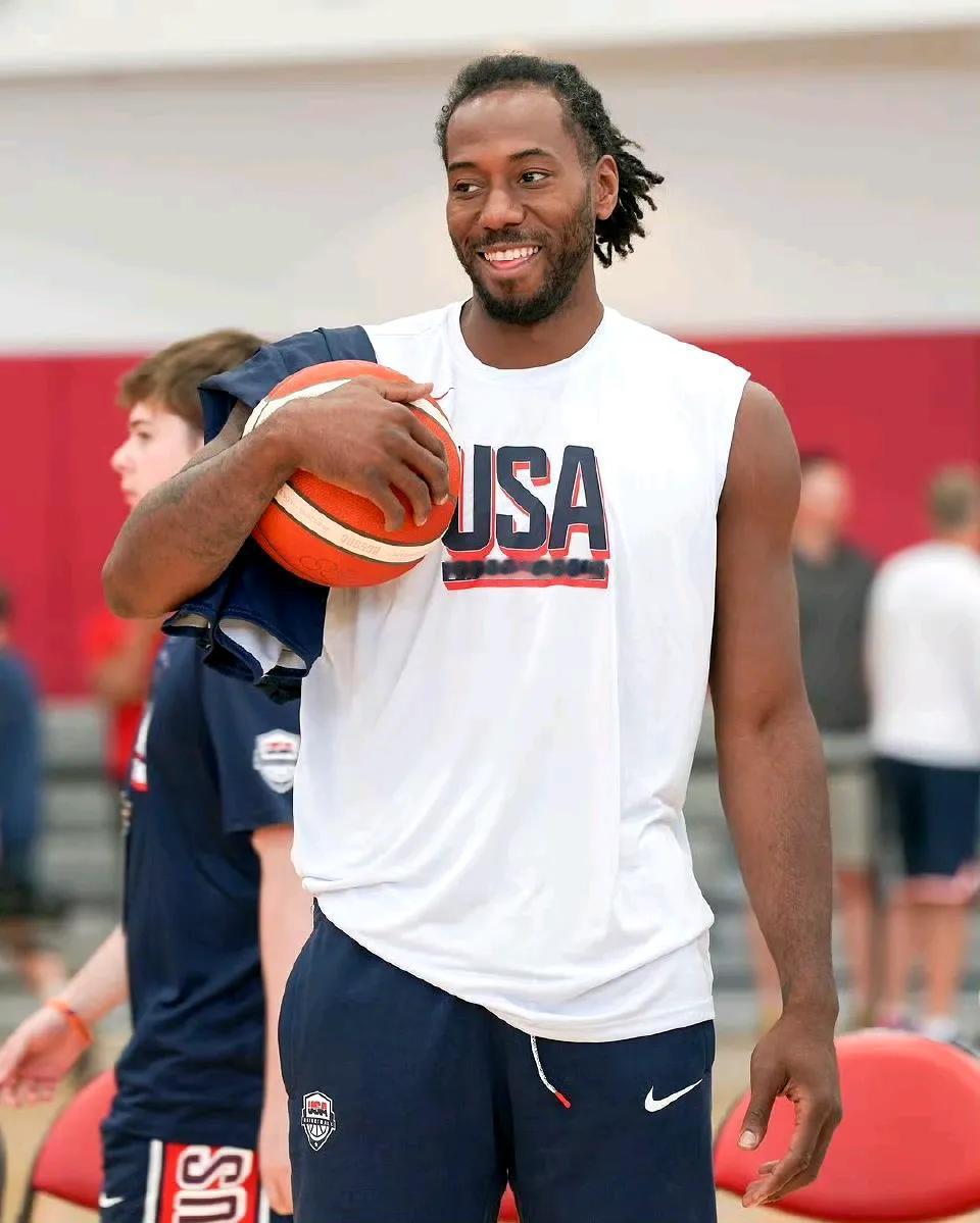 深夜重磅！小卡退出美国奥运男篮！从而不得不说的三个事实：

1、据报道伦纳德与慢