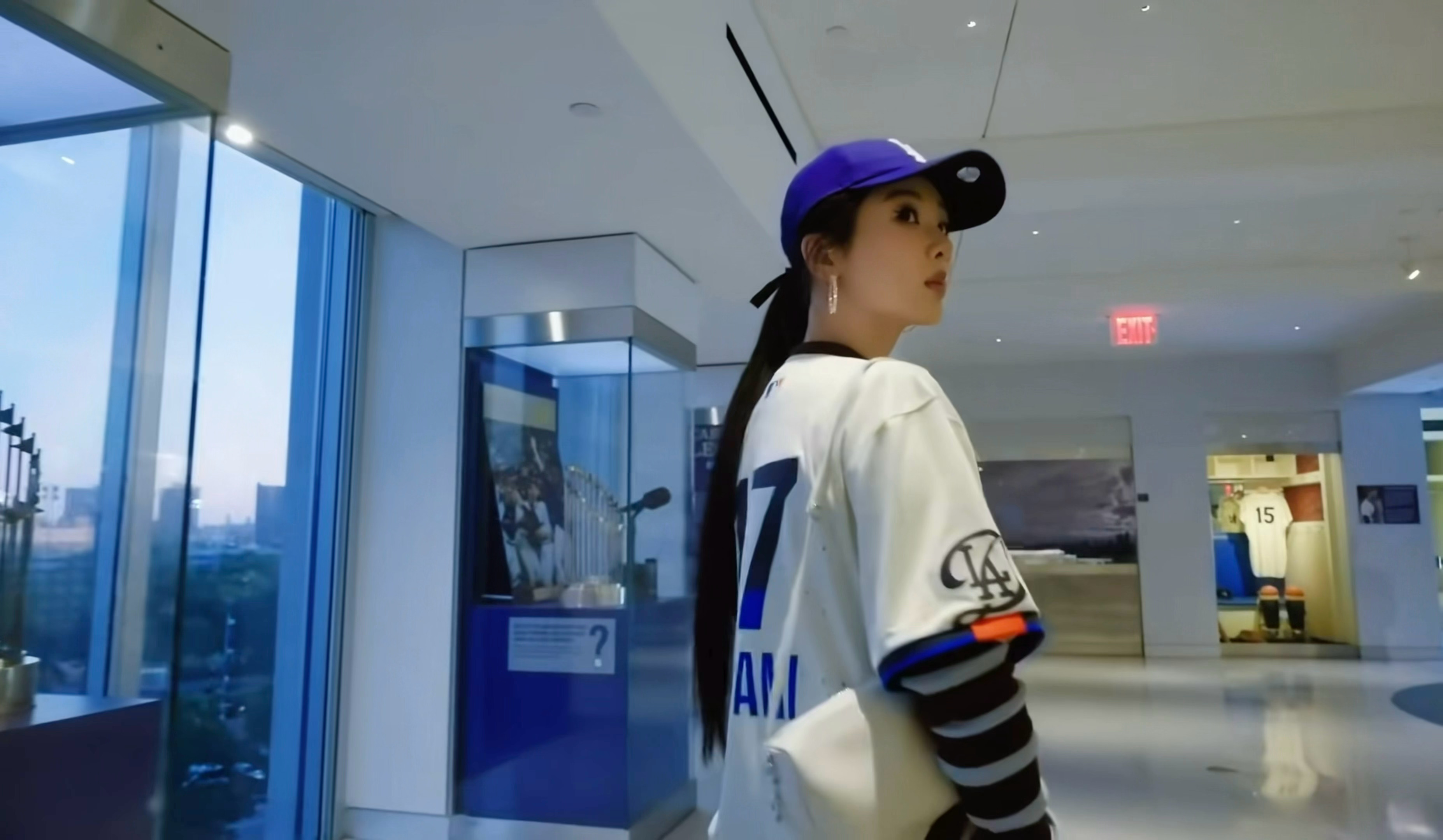 靓仔！老公就是一种感觉。杨紫mlb棒球文化推广大使
