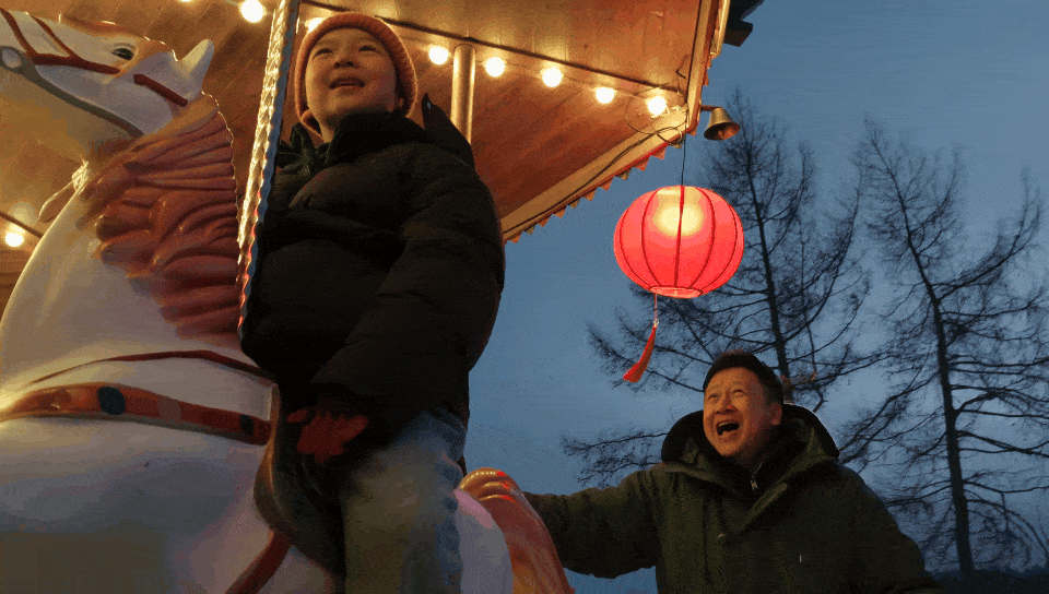 华为马年新春贺岁手机电影上线啦，让我深深体会到： 陪伴才是最好的礼物。《木马》这