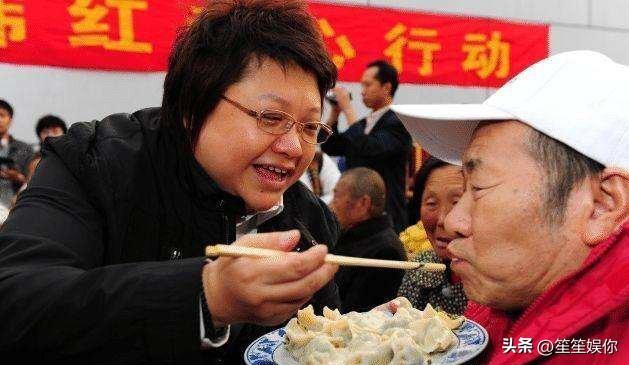 没人说公益只能选韩红基金会，但对比各类机构高额行政开销，韩红基金会去年仅3%运营