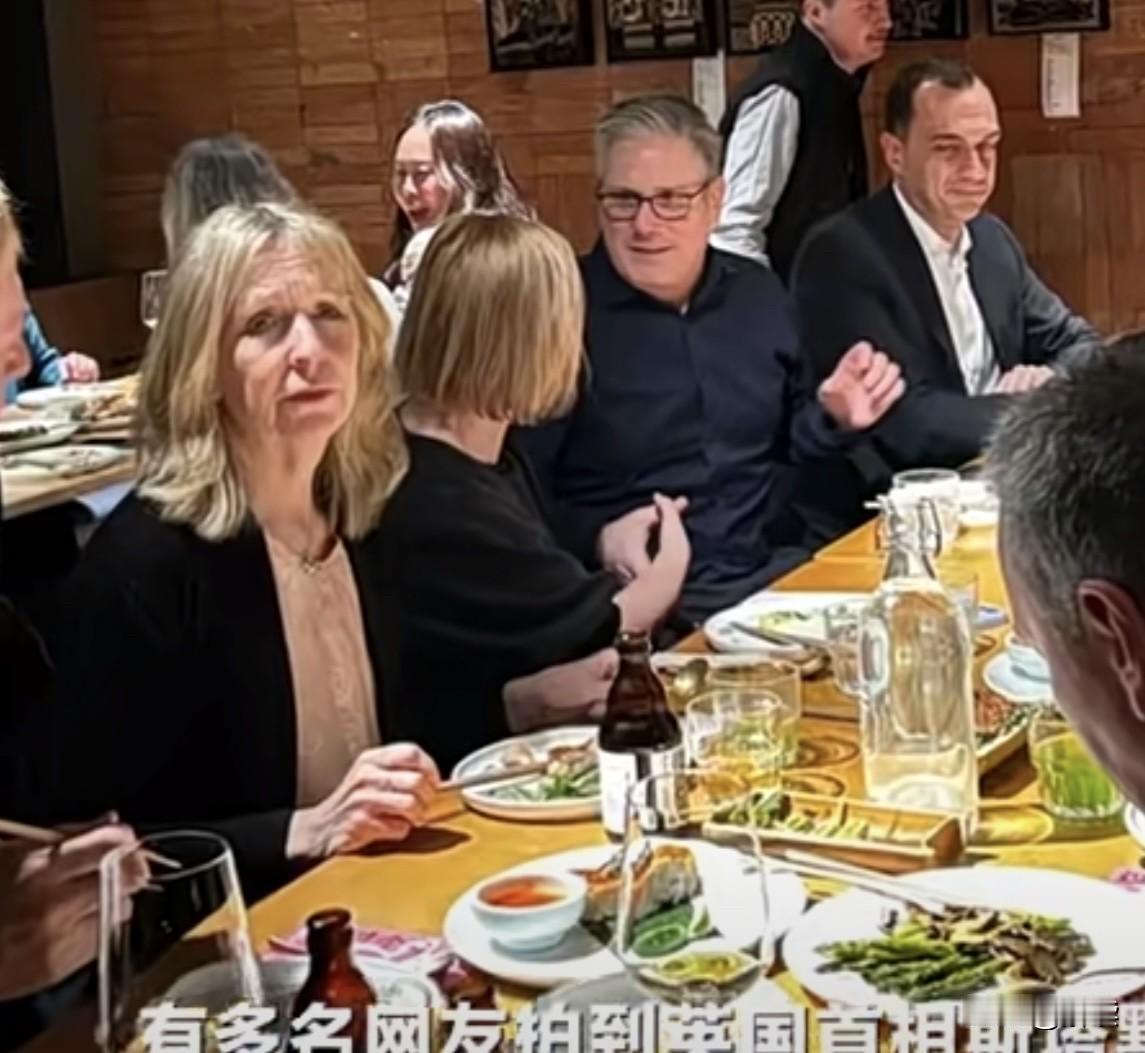 北京三里屯云南菜馆迎来英国首相斯塔默

北京三里屯的烟火气中，藏着跨洋而来的外交