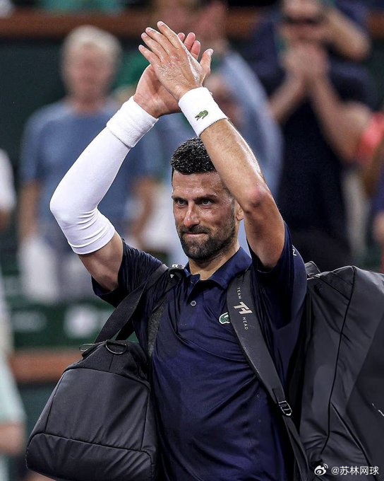 击败卫冕冠军，然后夺得重要赛事的冠军诺瓦克·德约科维奇 🇷🇸 - 20次澳网