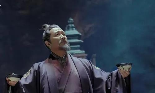 雪中悍刀行里老演员有多少？
胡军 1968年出生，今年54岁，在《雪中悍刀行》中