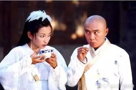 【张卫健曾经承包了我们童年所有的笑点】：1、《机灵小不懂》；2、《少年...
