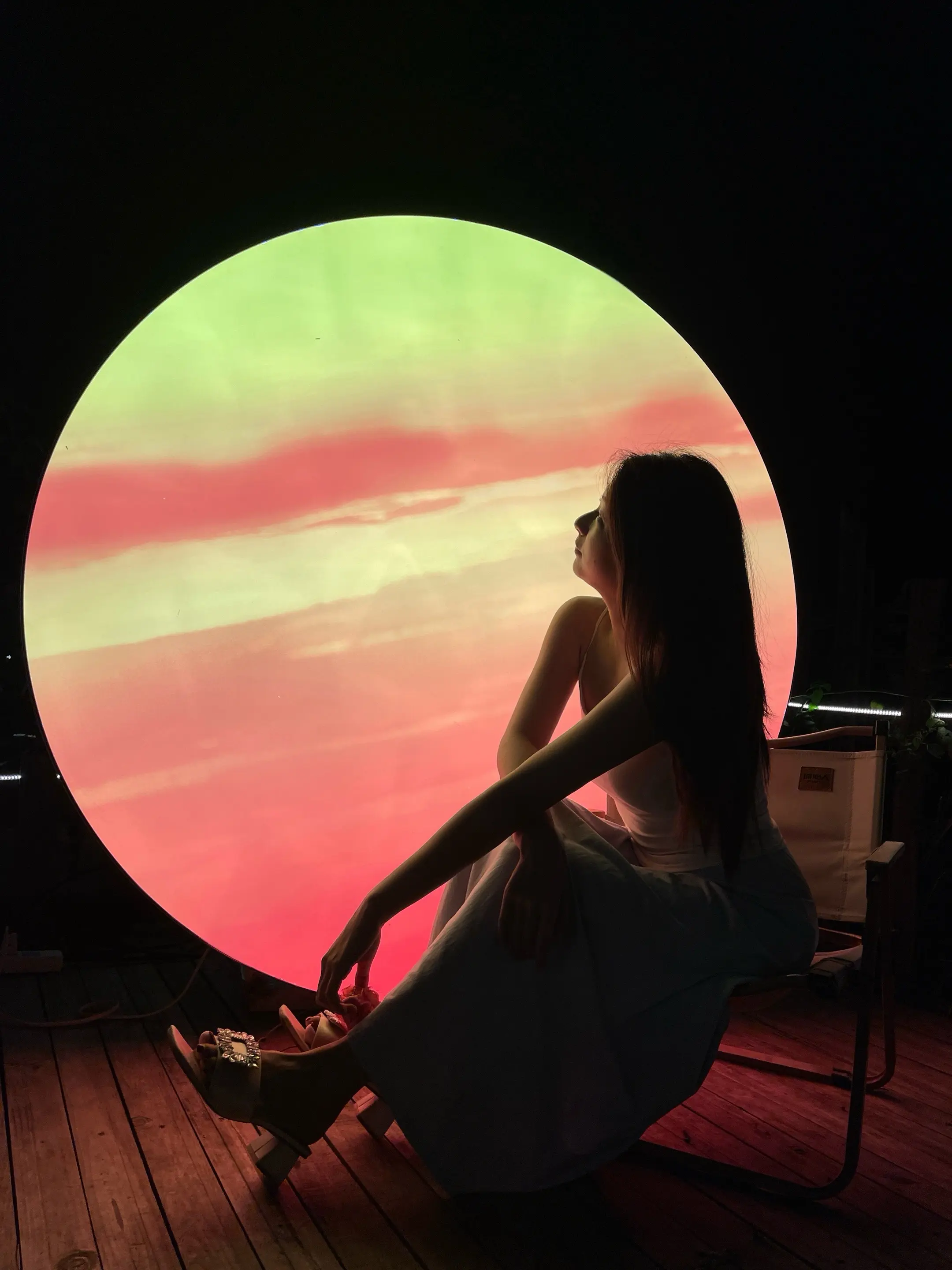 回头看看是真的跌跌撞撞过到了30岁，才发现20和30不是只隔了十年，而...