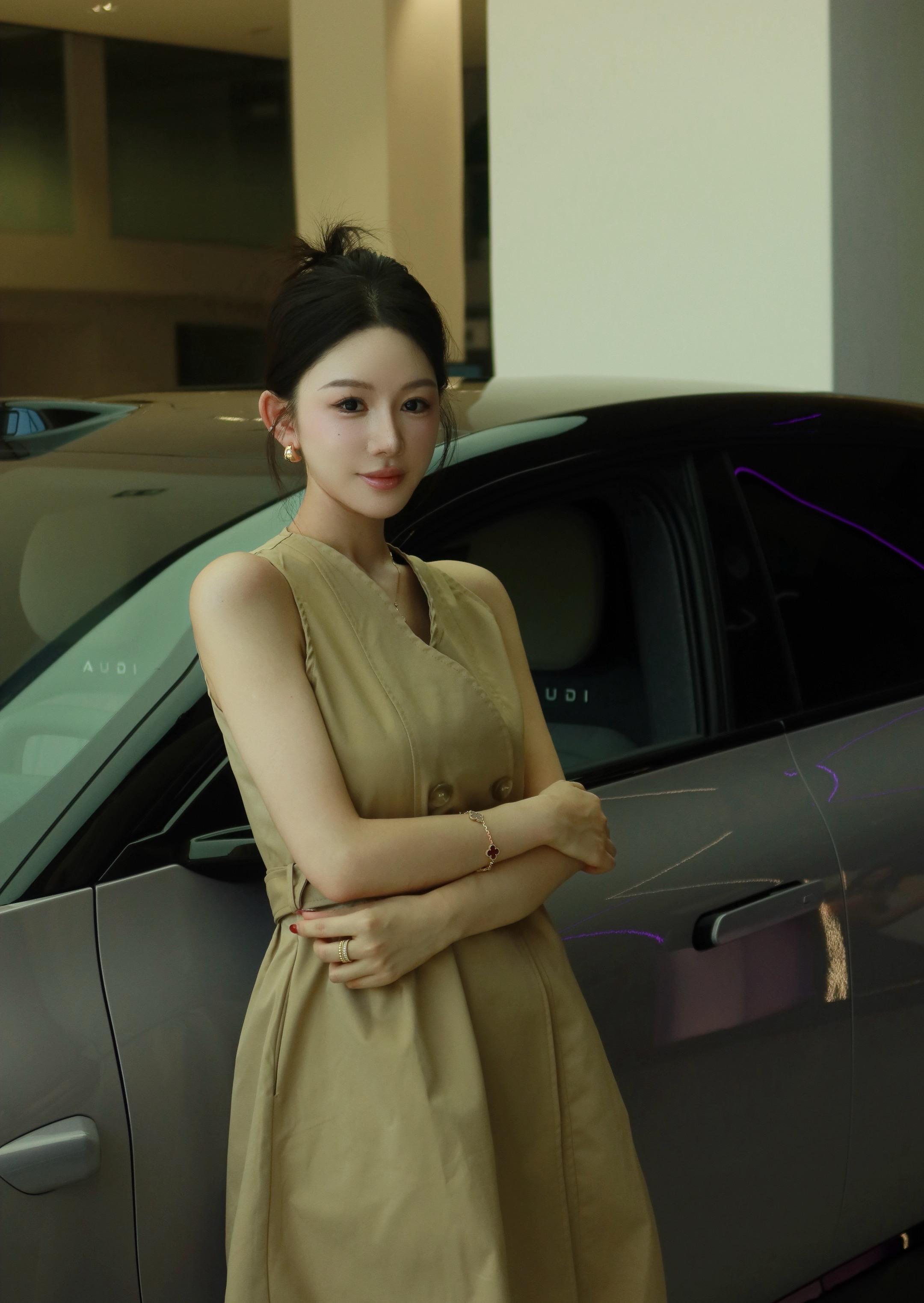 刷个存在 美女还在。今天的ootd哈哈哈哈