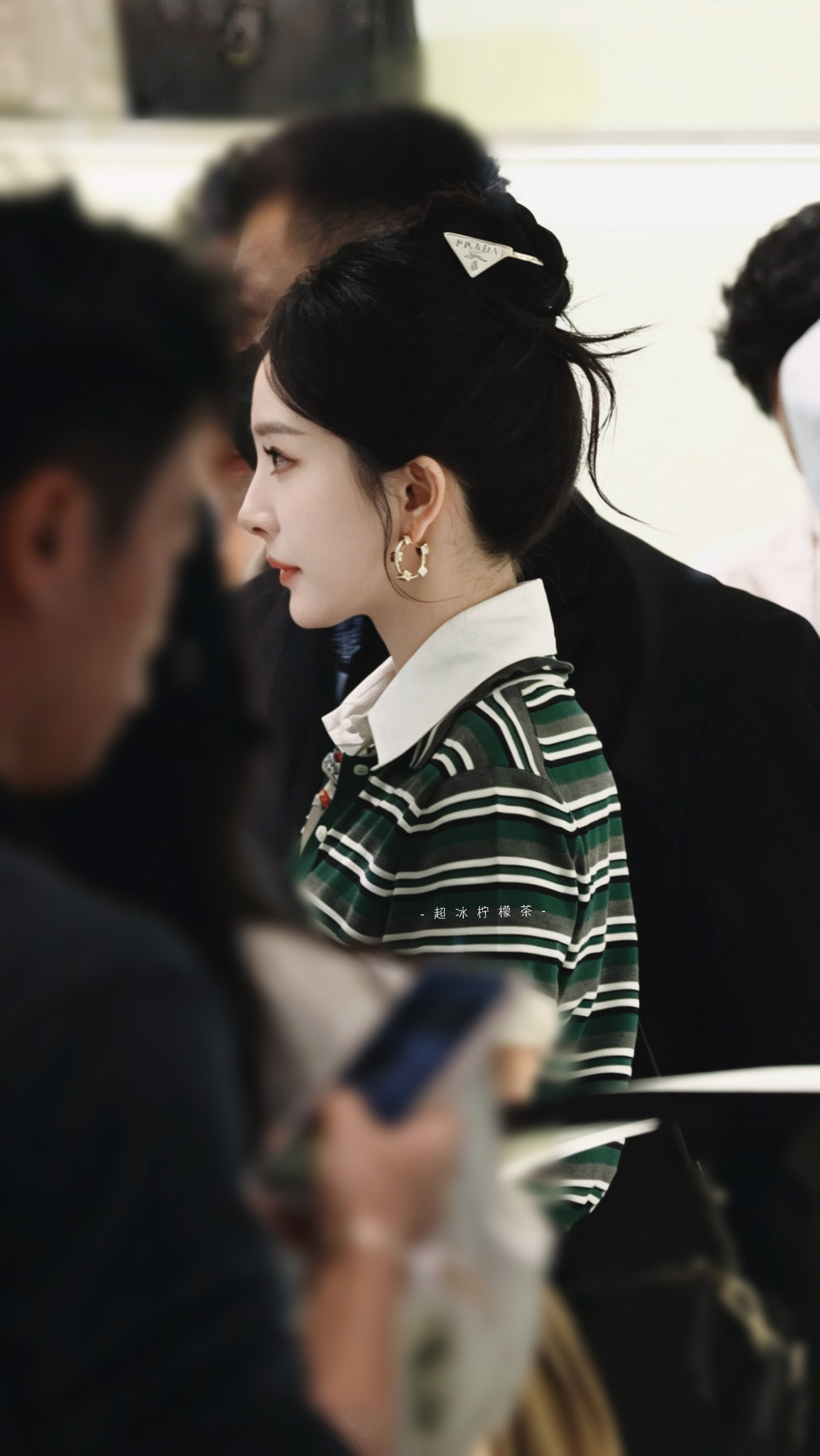 杨幂  历经千辛万苦拍到一张终于又见面了老婆20260609 | 深圳线下活动 