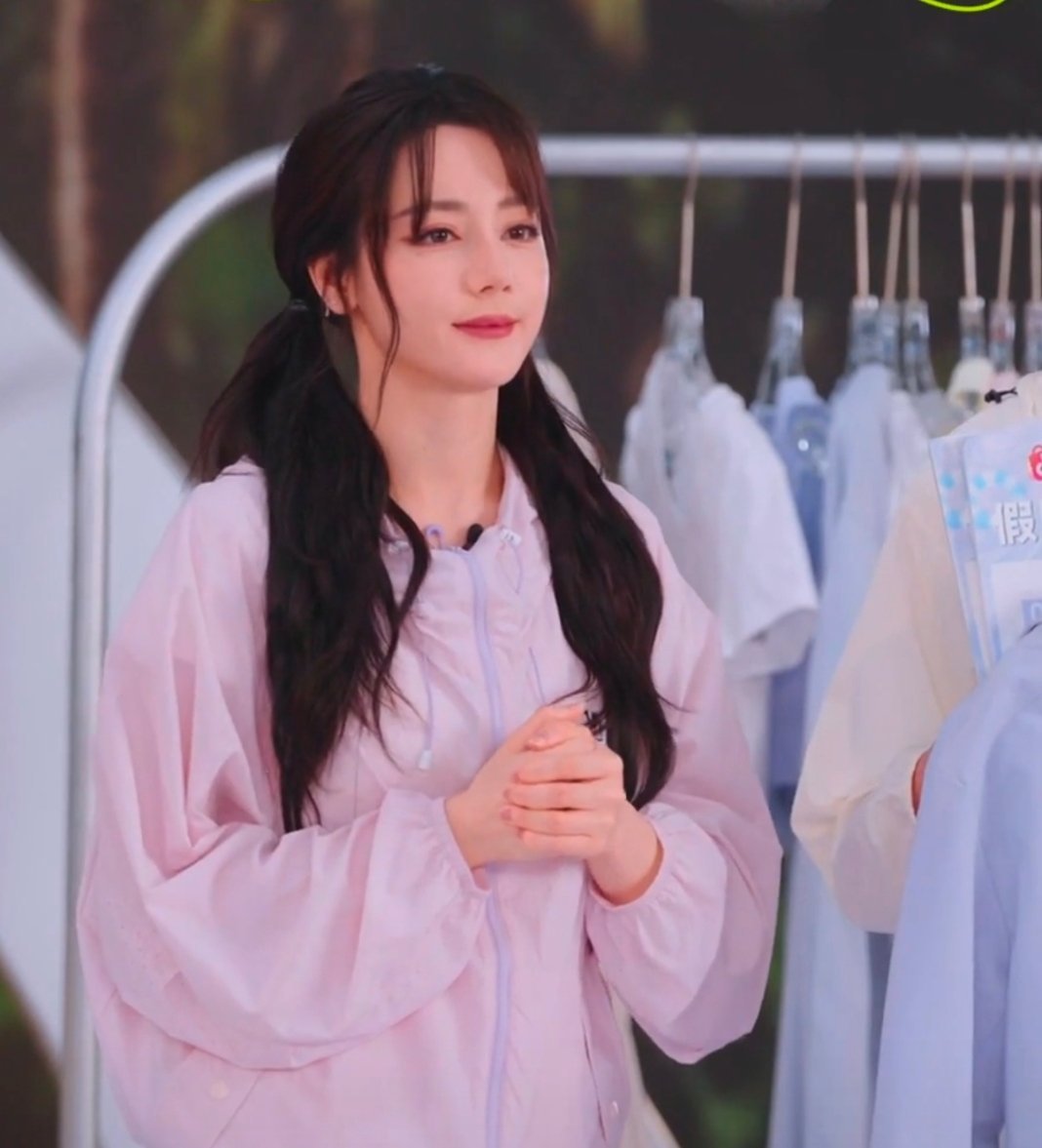 盘点今日份女星直播生图，喜欢谁的状态？刘诗诗，迪丽热巴，赵今麦刘诗诗天坛女神迪丽