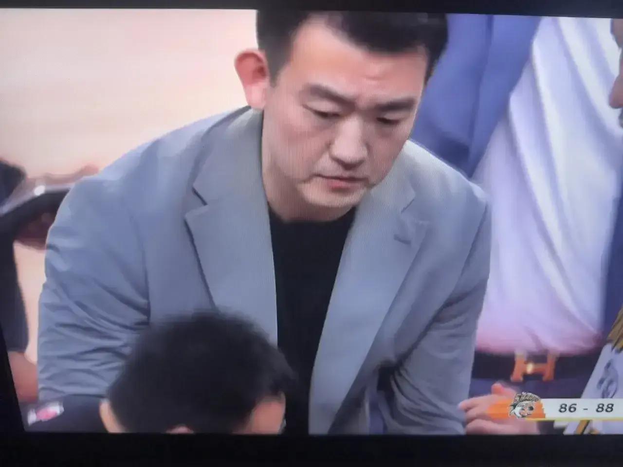 期待---广厦让3追4，上演历史级别的大翻盘夺冠好戏！
G1---广厦90:10