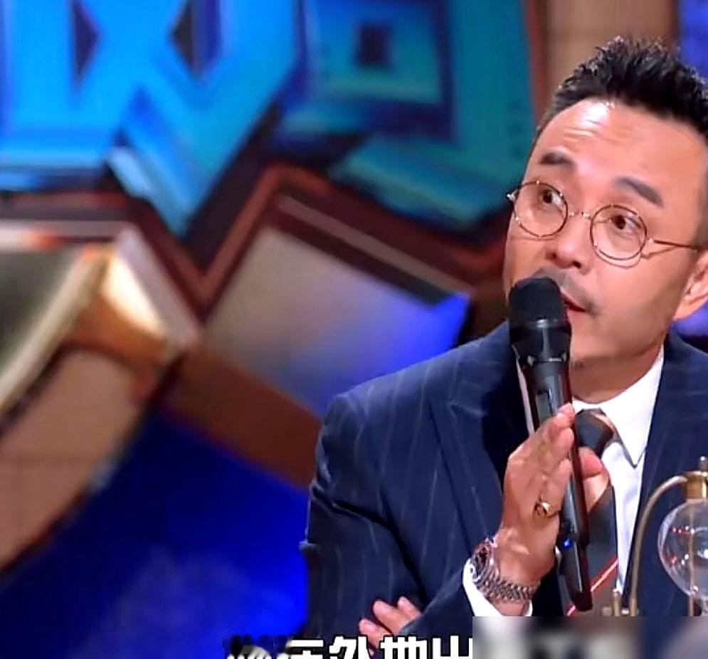 别把杨乐乐开车迷路当笑话看。
我告诉你，这根本不是什么路痴，这是一种极度恐怖的