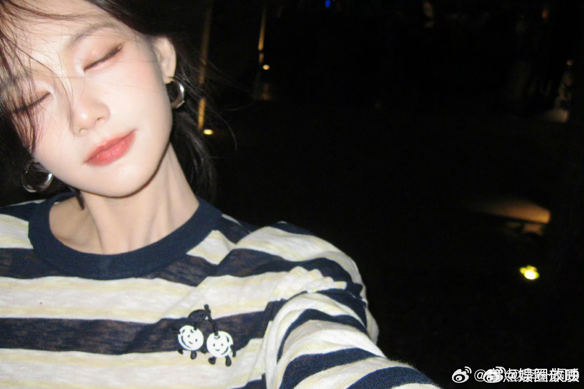 李一桐把废片发出来了李一桐愚人节营业 救命！李一桐愚人节说发“废片”，结果每一张