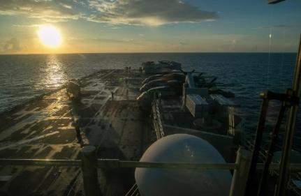 全世界都在研判：特朗普究竟敢不敢发动地面战争，以及何时发动地面入侵。我相信，特朗