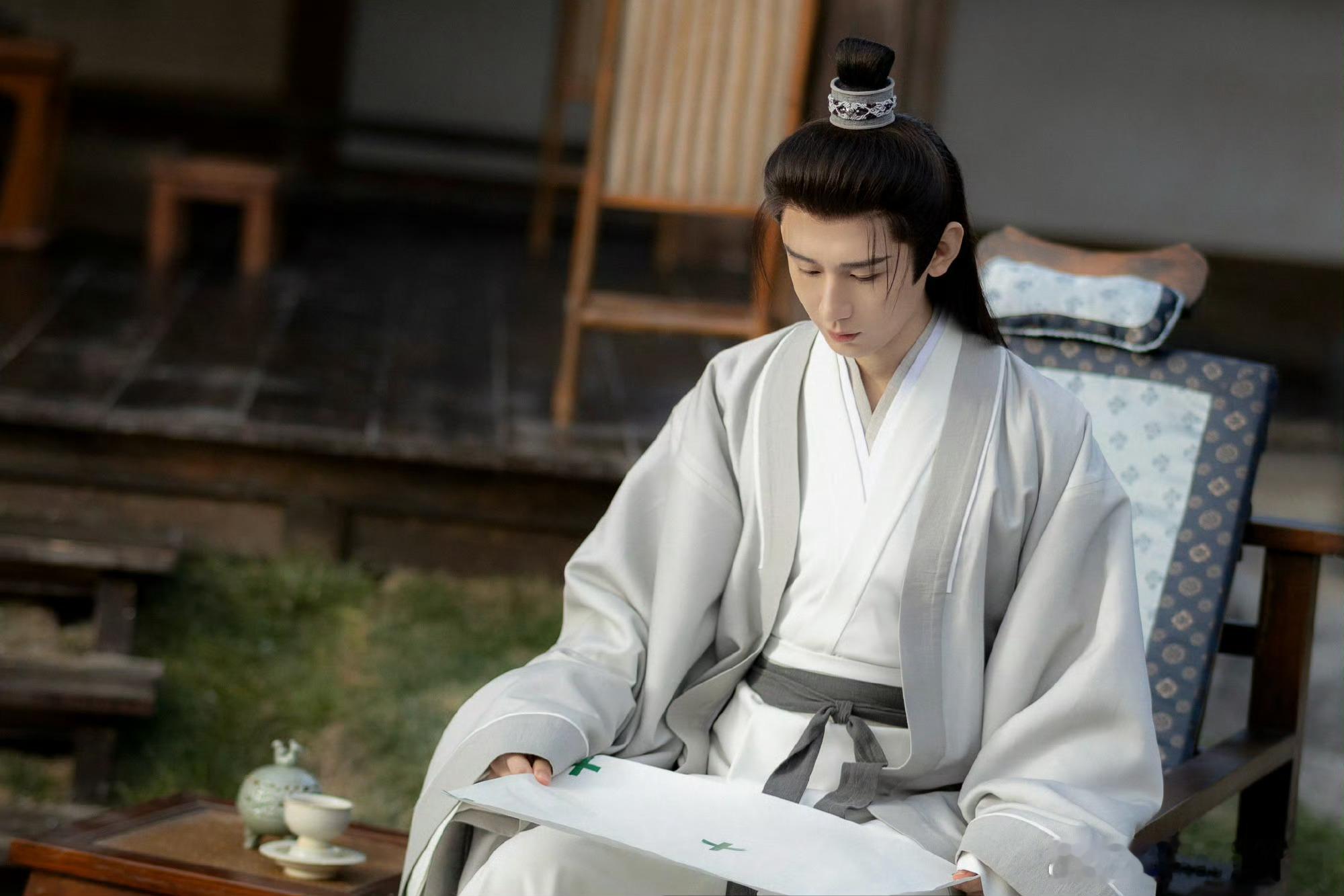 V成毅卢云cy成毅成毅呀，他是我心中独一无二的存在，这喜欢简直深入骨髓了！就像对