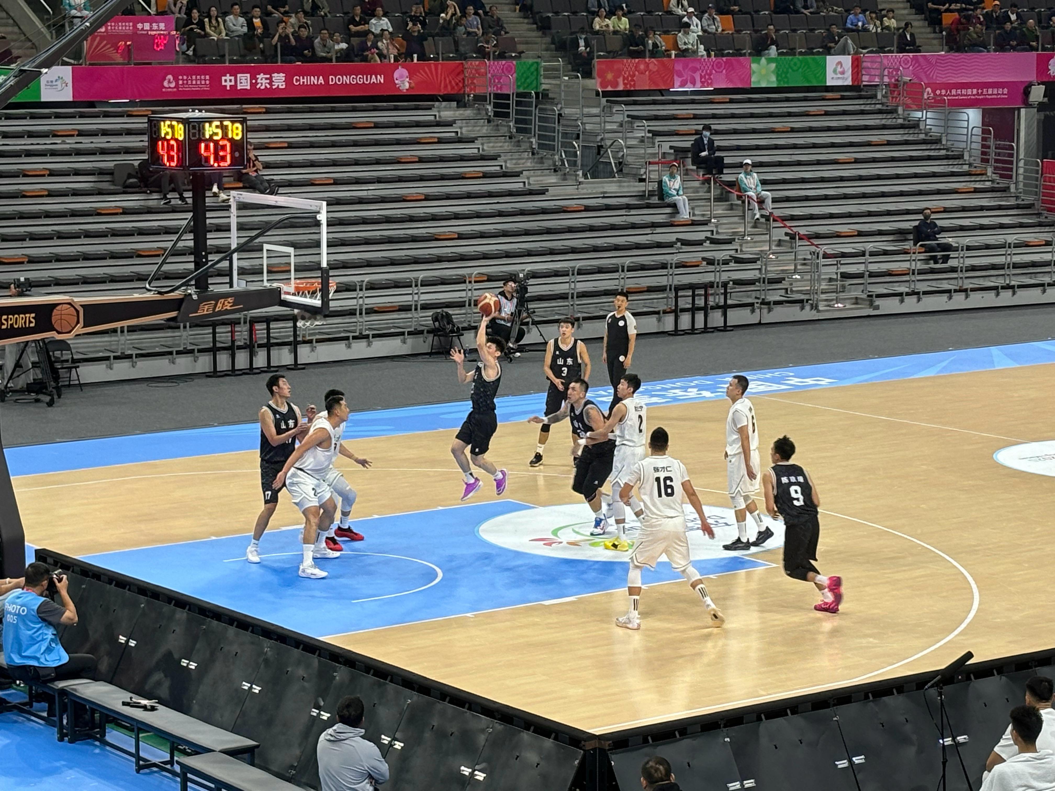 北京队范子铭和王少杰都缺阵，山东的陶汉林狂砍26分17篮板，山东击败北京，拿到本