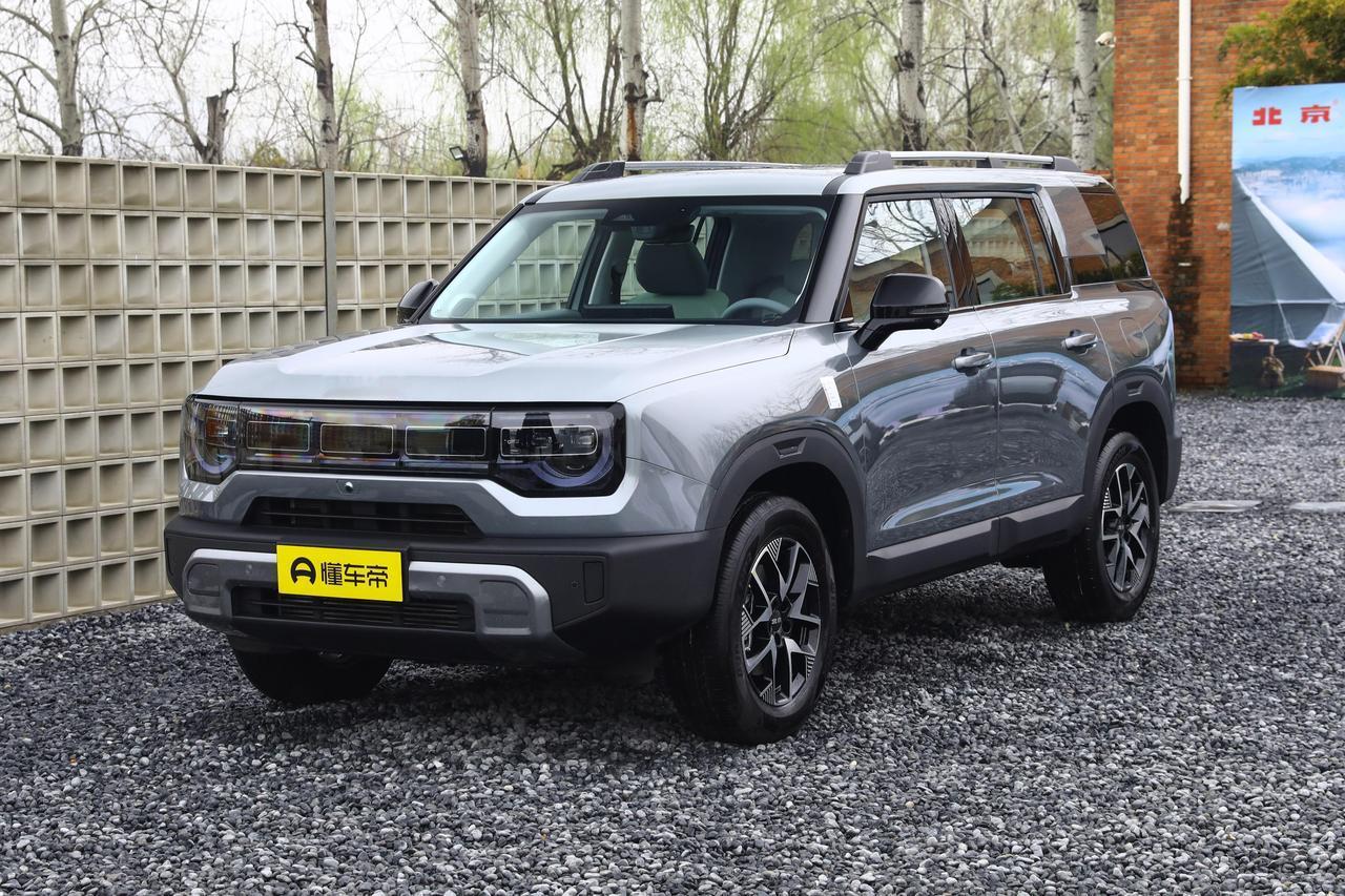 【北京BJ60雷霆魔核电驱版将于8月20日上市 搭增程式混动系统】【日前，我们从