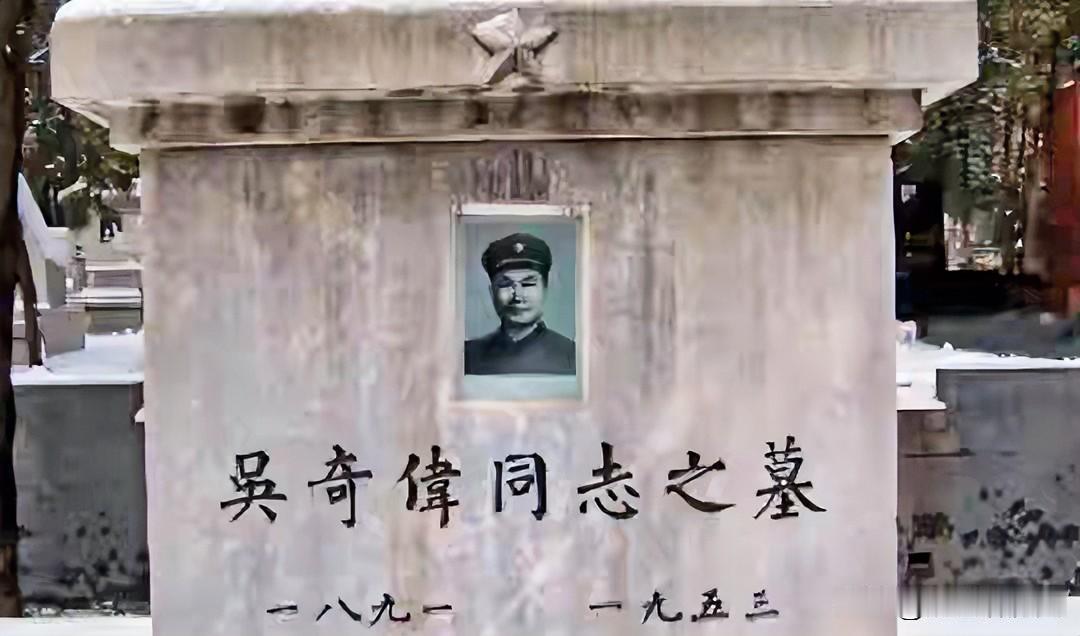 有这么一位国军将领，红军长征两万五千里，他一路追杀了两万多里，然而，他最终出现在