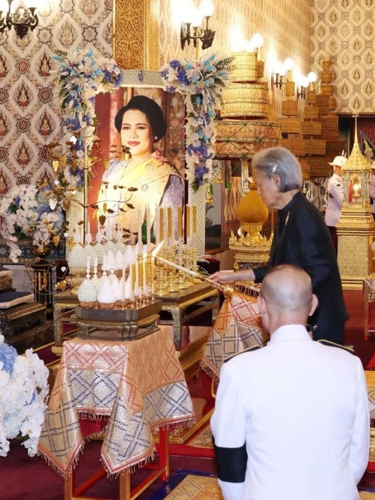 诗琳通公主祭拜母亲，满头白发令人心疼
10月27日，诗琳通公主殿下，于大皇宫杜斯