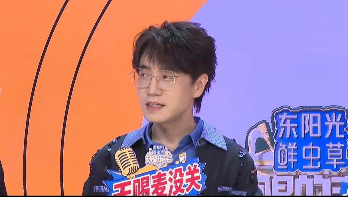 王铮亮回应跟杨丞琳合作王铮亮说跟杨丞琳合作很荣幸一位深耕编曲创作，一位深耕流行演