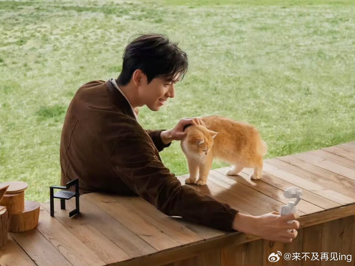 李现 lx李现影石品牌全球代言人 用专业演绎角色，用真诚拥抱自然。影石 Inst