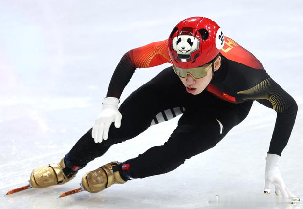 【林孝埈接受韩媒采访回应无奖牌】林孝埈还想参加一届奥运会 林孝埈赛后接受采访🎤